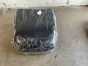 lot 4 image: Dometic FreshJet 3 Series 13.5K BTU Black RV Standard Mechanical Rooftop Air Conditioner