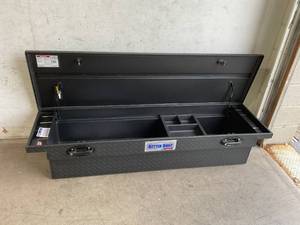 lot 15 image: Better Built 79211099 Black Single Lid Tool Box