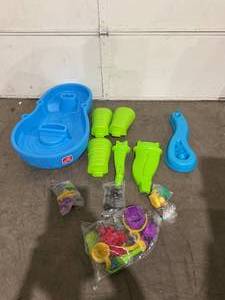 lot 176 image: Step2 Rain Showers Splash Pond Water Table