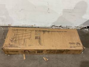 lot 89 image: Walker Edison 6-Drawer Groove Handle White Wood Dresser