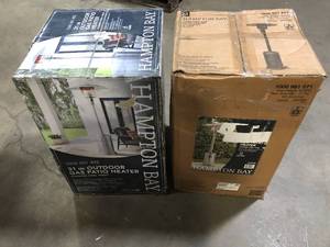 lot 39 image: Lot of 2 Patio Heaters    Customer Returns See Pictures