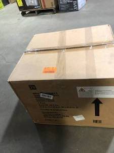 lot 40 image: Vissani 10,000 BTU 115-Volt Window Air Conditioner for 450 sq. ft. Rooms in White   Customer Returns See Pictures