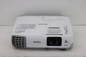 lot 46 image: Epson PowerLite 98 Projector
