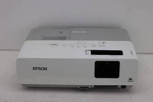 lot 47 image: Epson PowerLite 822 Projector