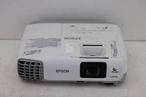 lot 53 image: Epson PowerLite 98 Projector