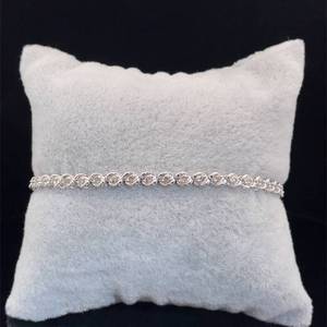 lot 29 image: 1.00 Carat Diamond Single Row Tennis Bracelet in White Gold $2,500 Retail