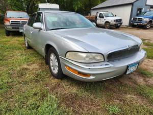 2000 Buick Park Avenue Ultra 4-Door Sedan