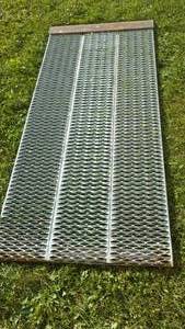 lot 370 image: Metal Ramp.