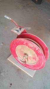 lot 443 image: Pneumatic Hose Reel & hose