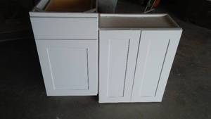 lot 467 image: Cabinets (2).