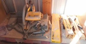 lot 803 image: DeWalt Compound Miter Saw 12in.