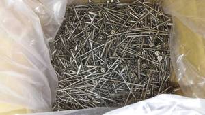 lot 805 image: Screws 10 X 3. about 10 pounds.