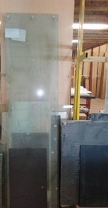 lot 811 image: Mirror And Glass.