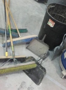 lot 844 image: Push Brooms, Dustpans And Garbage Can.