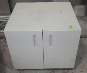 lot 865 image: 2 Door Metal Office Cabinet On Casters.