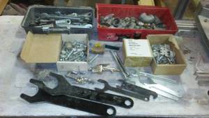 lot 881 image: Hardware And Tools.
