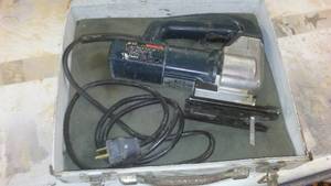 lot 934 image: Bosch Jig Saw 1581 VS With Case.