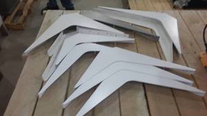 lot 975 image: Corner Brackets.