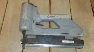 lot 993 image: SENCO Pneumatic Nailer.