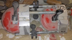 lot 1003 image: Clamps And Box.