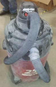 lot 1023 image: Shop Vac. 25-Gallon, 6 Hp. LOC SE