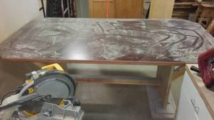 lot 1029 image: Worktable - Dust is FREE