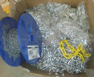 lot 1043 image: Box Of Chain  Lots.