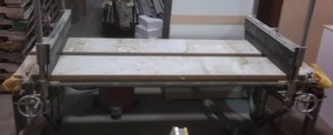 lot 1074 image: Pneumatic Table.