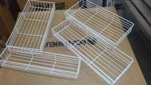 lot 541 image: Wire Basket Spice Racks (4)