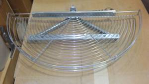 lot 547 image: Wire Racks (2).