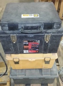 lot 598 image: Toolboxes (3).
