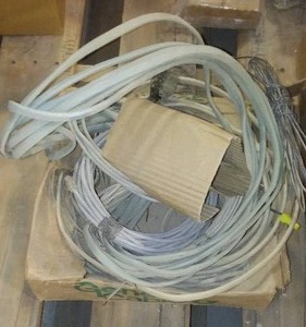 lot 600 image: Misc. Wire.