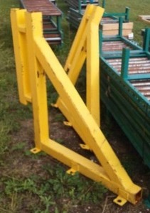 lot 671 image: Heavy Duty Metal Stanchions.