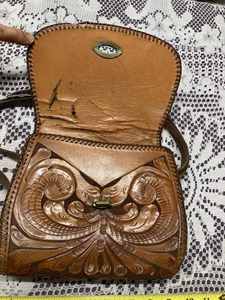 lot 39 image: Two Ornate Vintage Leather Purses