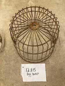 lot 67 image: 12-inch X 15-inch Wire Egg Basket