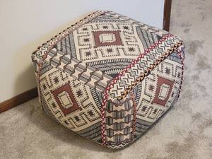 lot 66 image: Native Weave Inspired Puff
