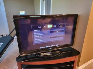 lot 94 image: 46 Inch Toshiba