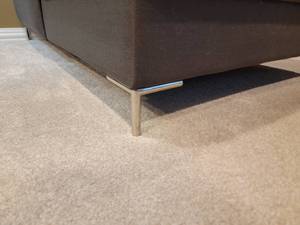 lot 3 image: Luxurious Modern Contemporary Sectional Sofa