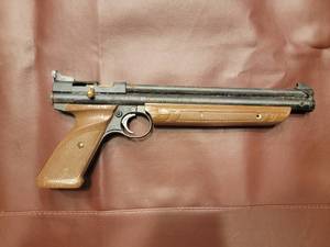 lot 103 image: Daisy 1377 model Pellet Pistol