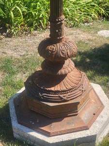lot 27 image: Brilliant Antique Metal Post
