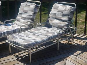 lot 15 image: Fantastic Patio Lounge Chair Set (3)