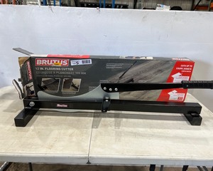 Brutus Flooring Cutter