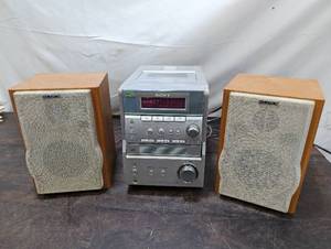 Sony CassetteCD Player And Pair Of Sony Speakers