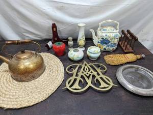 Collection Of Dcor And Misc. Housewares