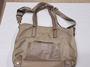 lot 139 image: Michael Kors Handbag