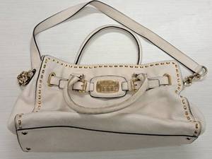 lot 132 image: Michael Kors Handbag