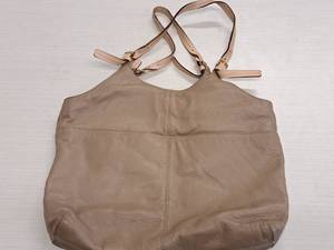 lot 149 image: Michael Kors Handbag