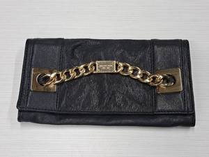 lot 143 image: Michael Kors Clutch