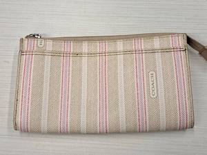 lot 186 image: Coach Handbag