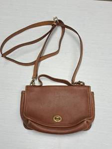 lot 176 image: Coach Handcrafted Natural Glove-Tanned Cowhide Handbag